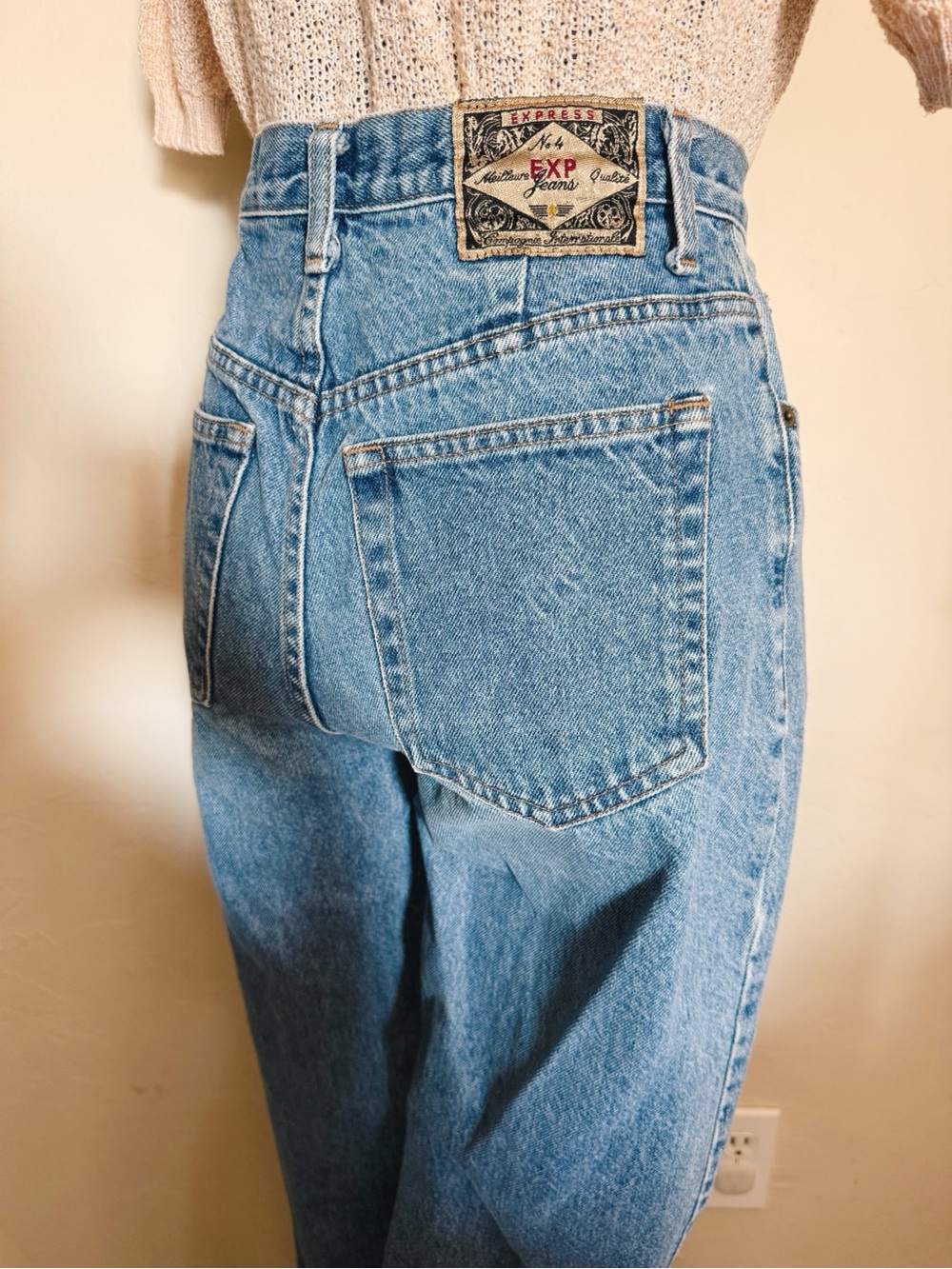 EXP Jeans High-Waist Light Blue Mom Jeans